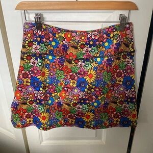 Super cute floral/retro Amazon tennis skirt! Worn once.